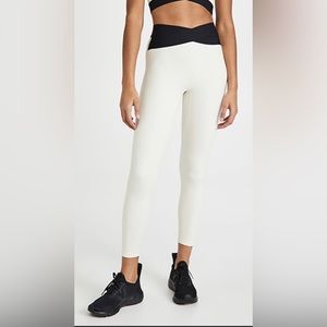 Le Ore White crossover leggings